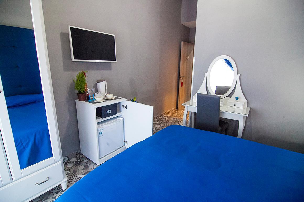 Bed and Breakfast Luxury à Naples Extérieur photo